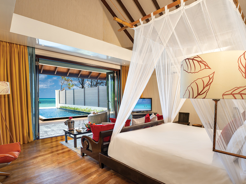  VARIED MALDIVIAN ATMOSPHERE 